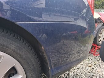 Predám zadný nárazník na Renault Thália 1.2 55kw rok2011 - 4