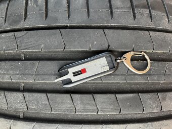 245/40/r19 Pirelli P Zero letné pneumatiky - 4
