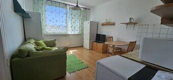 Topoľčany-centrum 1 izbový komlet zariadený byt na prenájom - 4