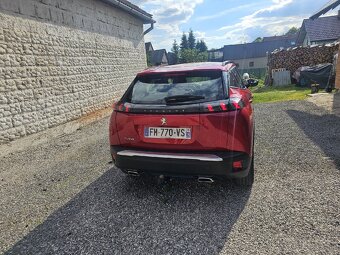 Peugeot 2008 1.2 Allure full výbava - 4