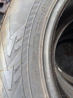 265/60R18 Nokian - 4
