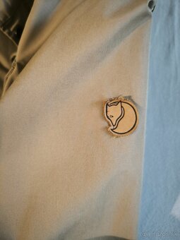 Predám bundu Fjallraven raven jacket veľ. M - 4