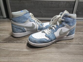 Repliky 1:1 Jordan 1 Retro High OG Hyper Royal - 4