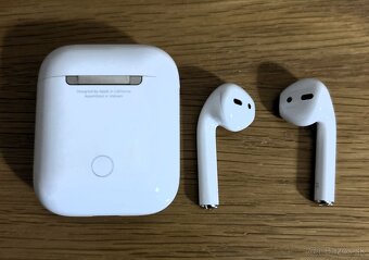 Apple AirPods_1.generácia - 4