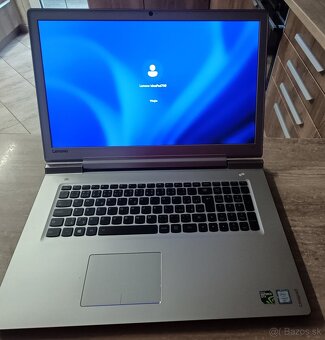 Lenovo IdeaPad 700-17ISK - 4