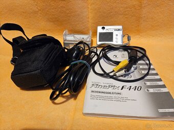 Fotoaparát FUJIFILM, model F 440 - 4