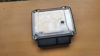 Predam riadiacu jednotku motora 1,4 TSi- 90 kW- CAXA - 4