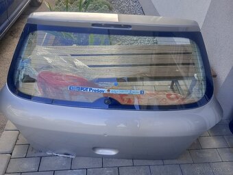 Predám na sedan 307 - 4