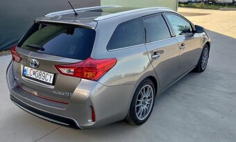 Toyota Auris Hybrid LPG Touring Sports Active Comfort - 4