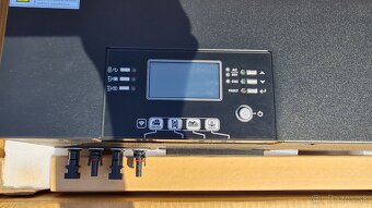 Predám nový hybridný solárny invertor 8000w 48v+ Wifi modul - 4
