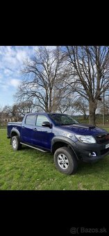 Toyota Hilux - 4