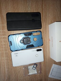 Huawei P30 Lite biely, krabica, púzdra a ochranné sklo, - 4