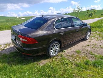 Škoda Superb 1,6 TDI sedan 7.2014 - 4