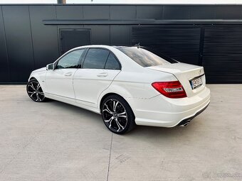 Mercedes-Benz C 300 CDI 4MATIC | 170 kW | FULL výbava - 4