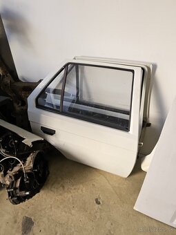 Škoda favorit náhradné diely - 4