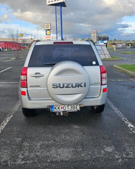 Predam Suzuki grand vitara 2.0 benzin 2006 - 4