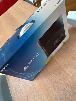 PS4 s hrami a druhým joystickom - 4