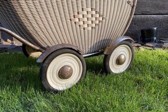 Predám starožitný detský prútený kočík pre bábiky / 50.roky - 4