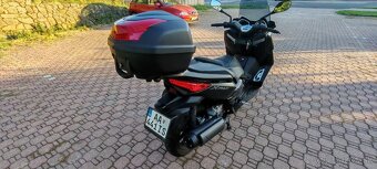 Predám Yamaha x-max 125 ABS - 4