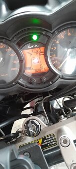 Suzuki DL 650 V strom - 4