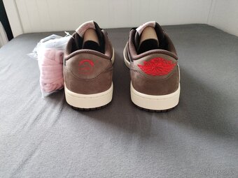 Jordan 1 Retro Low OG SP Travis Scott Mocha - 4