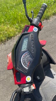 Adamoto Mustang 125 skuter - 4