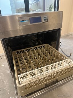 Profesionálna umývačka riadu Winterhalter UC-M ENERGY - 4