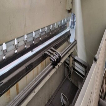 DURMA CNC HAP 30120, ohraňovací lis z roku 2004 - 4