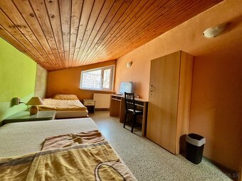 Veľký 6i. RD a garážou, 612m2 pozemok, obec Smolenice - 4