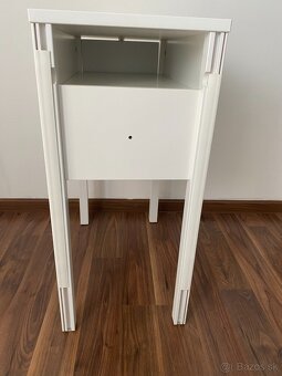 Nočný stolík IKEA - 4