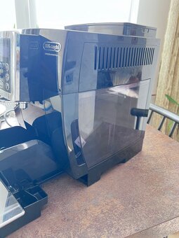 Predám automatický kávovar DeLonghi - 4