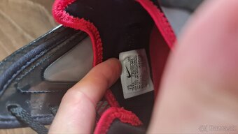 Yeezy Boost 350 V2, Nike LeBron 19 Bred - 4