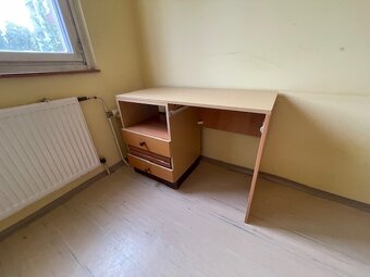 Darujem za odvoz - stoly, stolicky, lavice - 4