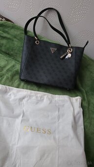 Guess kabelka velkos A4 ano - 4