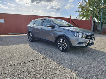 LADA Vesta CROSS SW 1.6 benzín - 4