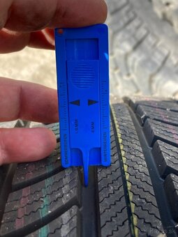 ZIMNÍ PNEUMATIKY NANKANG 235/70R16 NOVÉ - 4