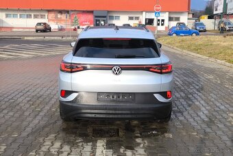 VW ID.4 150KW / ŤAŽNÉ / TEPELKO / PANO / MATRIX / 360 KAMERA - 4