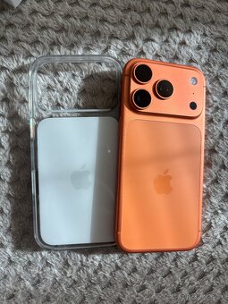 iPhone 17 Pro 256GB Cosmic Orange - 4