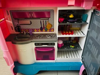 Barbie karavan - 4