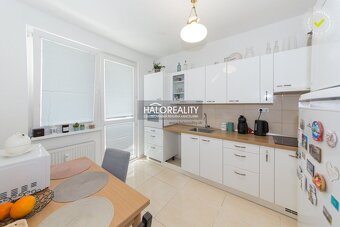 HALO reality - Predaj, trojizbový byt Bratislava Petržalka, - 4