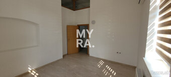 Nebytový priestor na prízemí, 2x parkovanie, 94 m2, klimatiz - 4