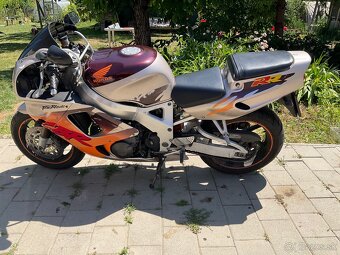 CBR 900 FIREBLADE - 4