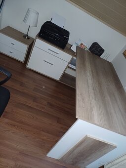 Stolíky - 4