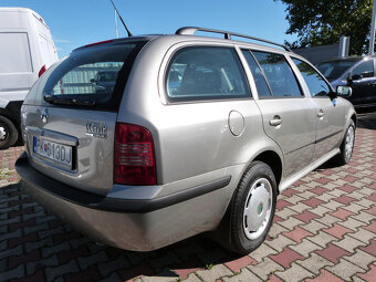 Škoda Octavia Combi 1.6i TOUR - 4