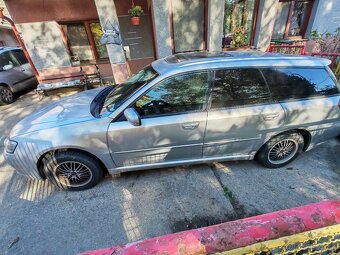 Subaru legacy - 4