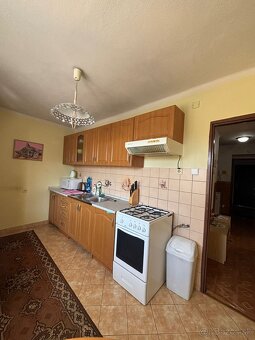 2 izbovy byt na predaj v centre mesta NR - 4