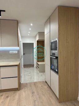 Predám 3 izbový byt po kompletnej rekonštrukcii JUH - 4