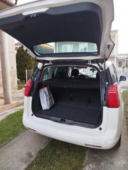 Peugeot 5008 - 4