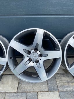 Mercedes GLA R18 - 4