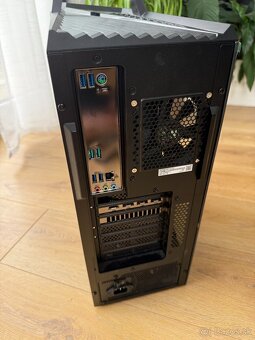 Herný PC Asus ROG Strix Skillkorp - 4